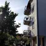 Vanda *