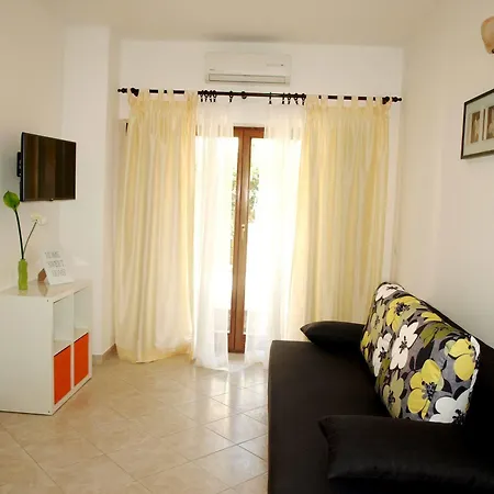 아파트먼트 반다 * 로비니