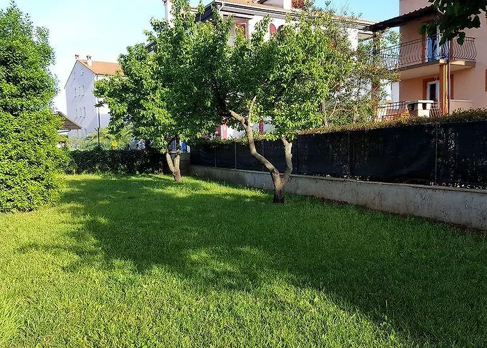 아파트먼트 반다 아파트 로비니