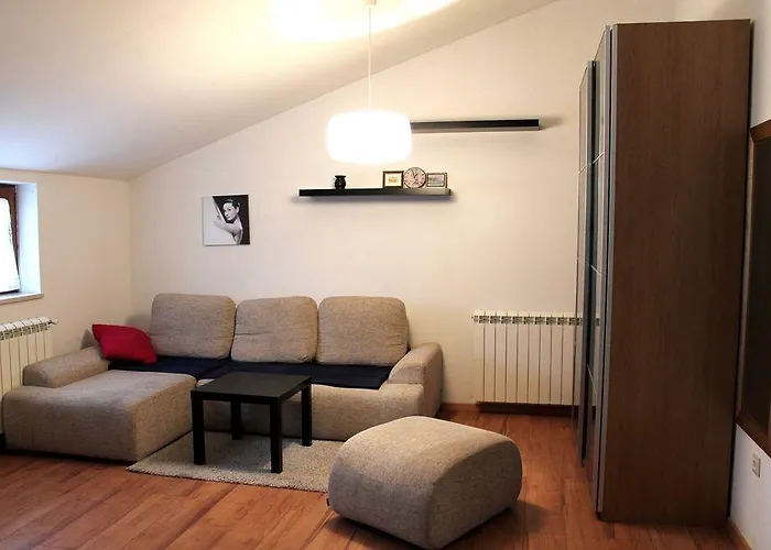 아파트먼트 반다 아파트 *