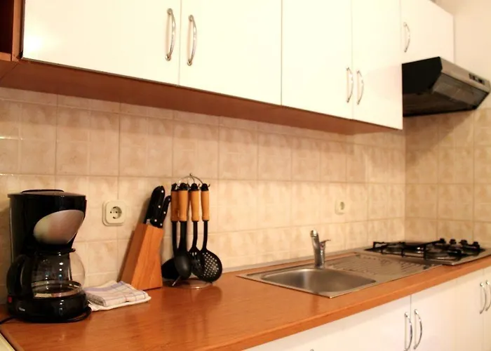 아파트먼트 반다 *