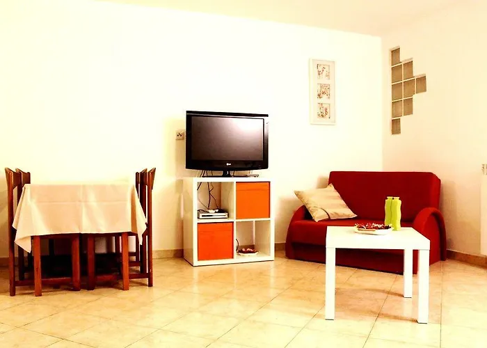 아파트먼트 반다 *