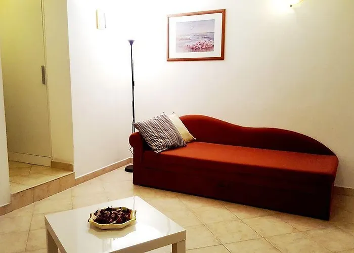 아파트먼트 반다 *