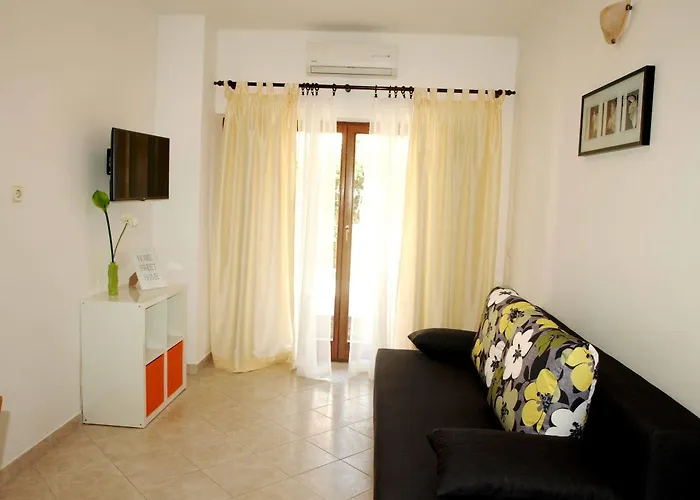 아파트먼트 반다 * 로비니