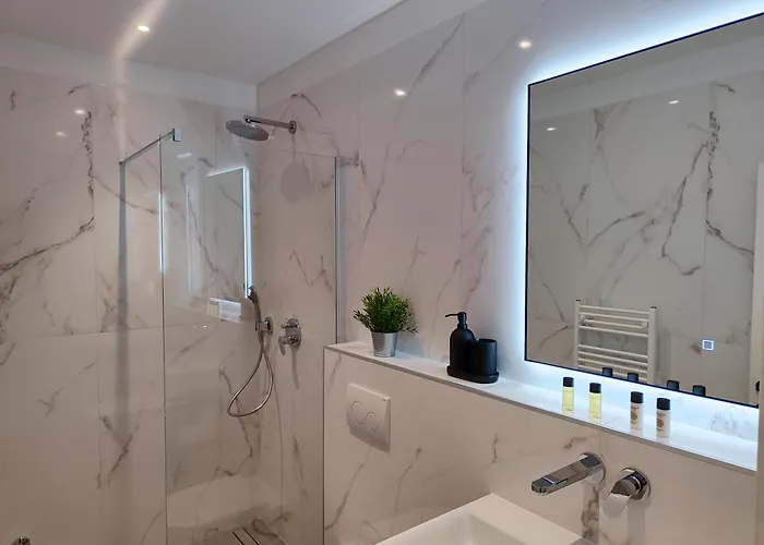 아파트먼트 반다