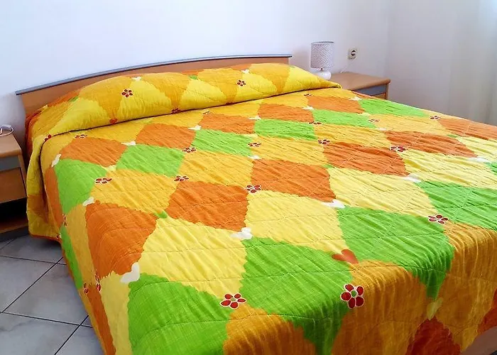 아파트먼트 반다 아파트 *