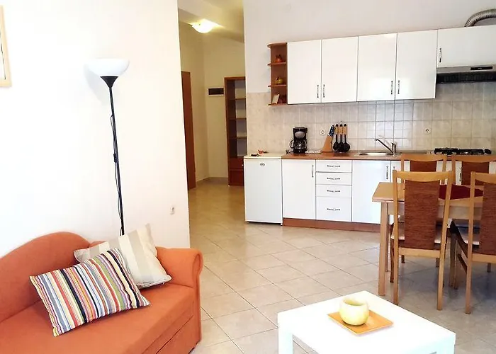 아파트먼트 반다 아파트 로비니