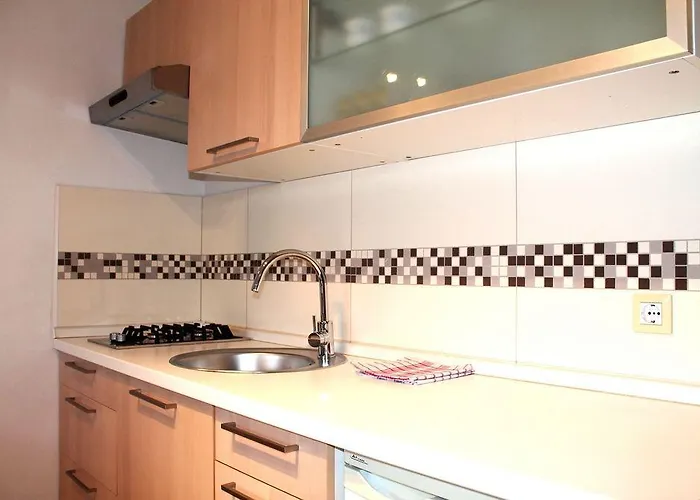 아파트먼트 반다 아파트 *