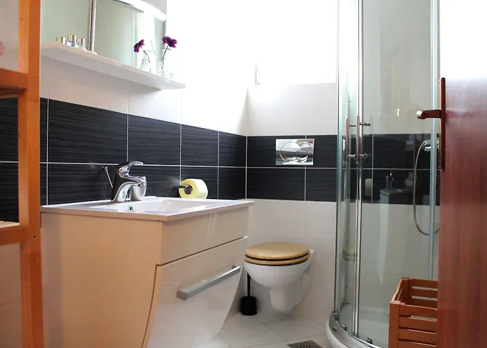 아파트먼트 반다 * 로비니