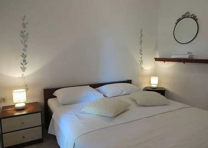 아파트 아파트먼트 반다 *