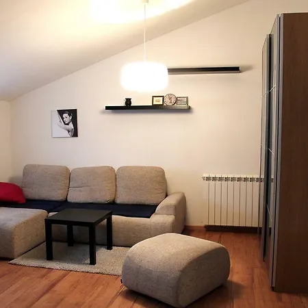 Vanda Apartment *